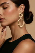 Load image into Gallery viewer, SCULPTED OVALS EARRINGS