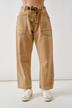 Load image into Gallery viewer, LIAM BARREL JEAN
