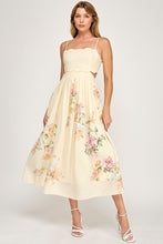 Load image into Gallery viewer, FLORAL SCALLOP DRESS
