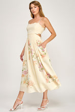 Load image into Gallery viewer, FLORAL SCALLOP DRESS
