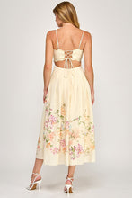 Load image into Gallery viewer, FLORAL SCALLOP DRESS
