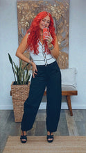 Load image into Gallery viewer, FINN ONE SIZE BARREL PANT
