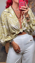 Load image into Gallery viewer, D' WILD LIFE CLARISSE KNOT BLOUSE
