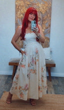Load image into Gallery viewer, FLORAL SCALLOP DRESS
