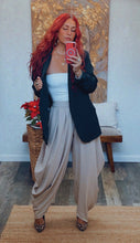 Load image into Gallery viewer, DANIEL OVERSIZED BLAZER
