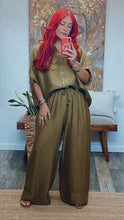 Load image into Gallery viewer, CHILL VIBES PANT SET
