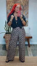 Load image into Gallery viewer, NELA 3/4 SLEEVE BLOUSE

