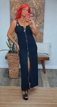 Load image into Gallery viewer, ZIP DOWN BLACK DRESS

