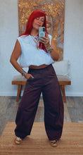 Load image into Gallery viewer, EYELET &amp; COTTON PALLONCINO BLOUSE
