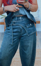 Load image into Gallery viewer, ETHAN BELTED WAIST BARREL
