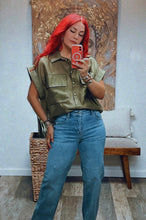 Load image into Gallery viewer, Sheer Two Pockets Blouse 
