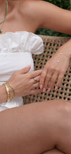 Load image into Gallery viewer, CELESTE BANGLE
