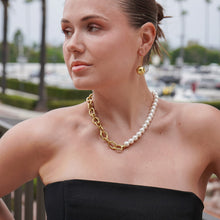 Load image into Gallery viewer, PEARL + CHAIN NECKLACE
