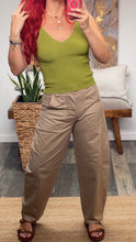 Load image into Gallery viewer, Basic V-Neck Ribbed Top 
