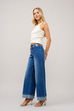Load image into Gallery viewer, NERIDA GOLD CHAIN BELT DENIM
